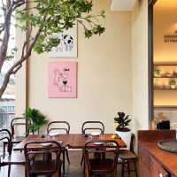 ร้านดินเนอร์สุด Cozy ย่านประดิษฐ์มนูธรรม