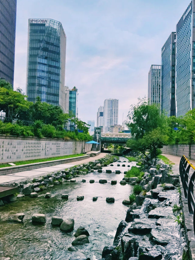 韓國🇰🇷清溪川