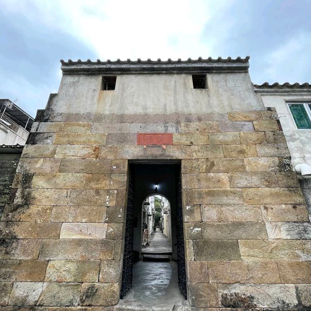 龍躍頭文物徑（Lung Yeuk Tau Heritage Trail）