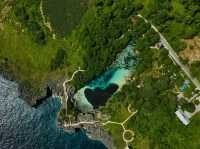 What do you see in the lagoon?
