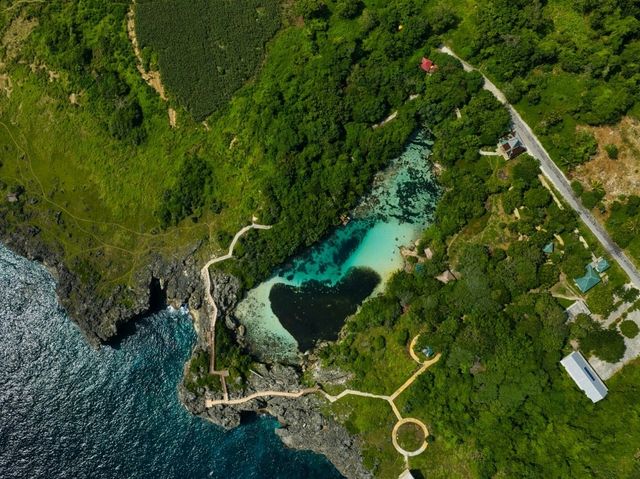 What do you see in the lagoon?