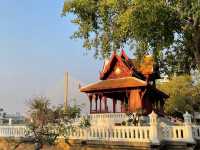 Santichaiprakarn Park: Riverside Peace by the Old Fort