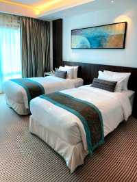 Auberge Discovery Bay Hong Kong: A Peaceful Escape with Stunning Sea Views! 🌊⛱️