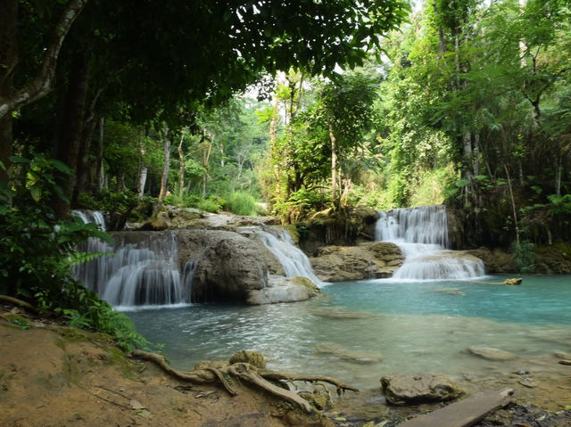 エメラルドグリーンの楽園、タートクワンシー滝。🌿💧
