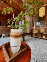 Enjoy Cappucino At Songshan District