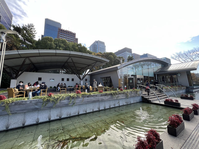 ☕️ Starbucks Coffee – Kokyo Gaien Wadakura Fountain Park: Serene Sips by a Historic View