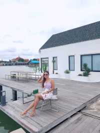 Baan Tah on the sea บางเสร่