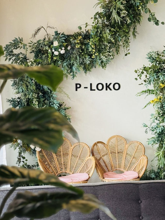 Having a great afternoon tea…⭐️P-LOKO CAFÉ⭐️✨