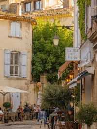 普羅旺斯（Provence）深度旅遊指南  ——南法陽光、薰衣草田與中世紀山城的詩意慢活
