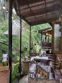 คาเฟ่แม่กำปองสุดฮิต