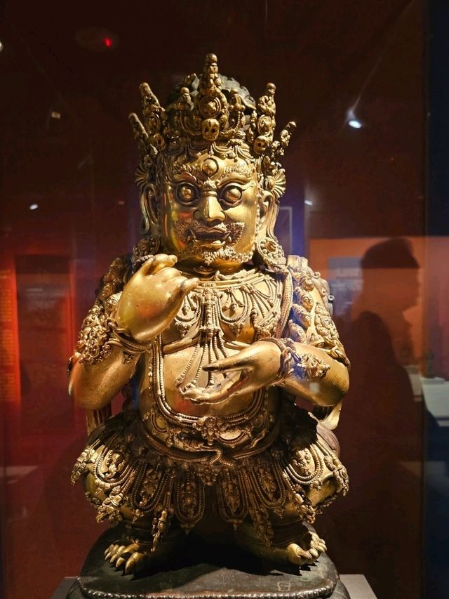 台北故宮展〔慈悲與智慧〕，展現宗教雕塑藝術