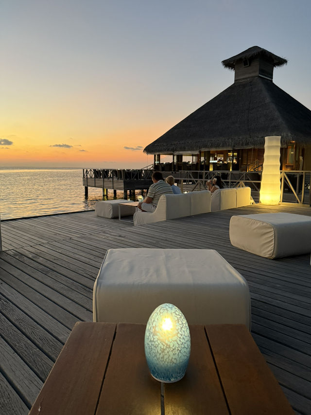 Tropical Mocktails at RAW Bar – Huvafen Fushi, Maldives 🌴🌅
