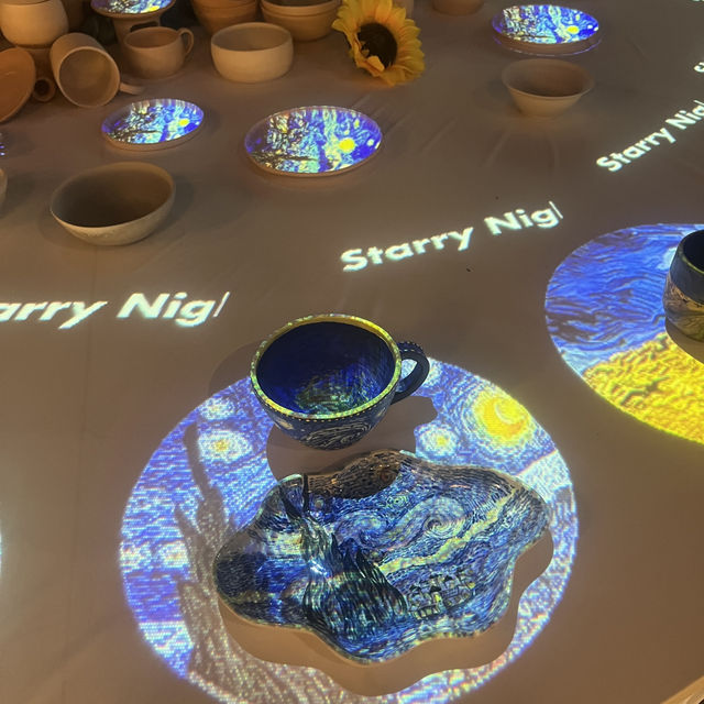     STARRY ART & COFFEE  