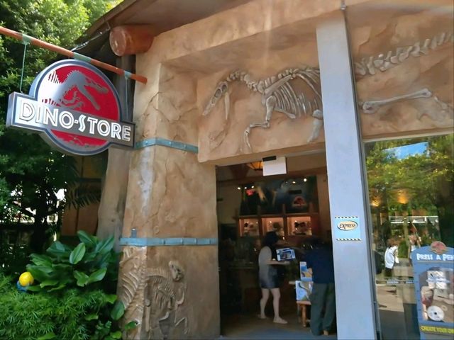 Adventure awaits in Jurassic Park in USS