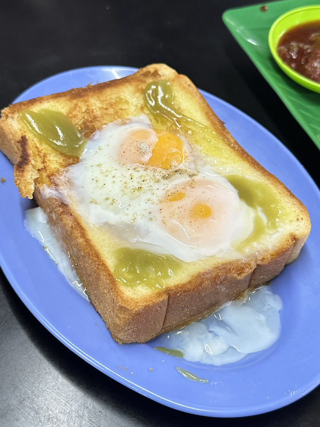 Walk First, Feast Later – Breakfast Reward at Cafe 66, Kampung Bharu 🍳