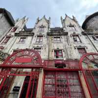 🏰 Lost in France… but in Vietnam?!