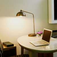 Polished Comfort and Thai-Touched Warmth