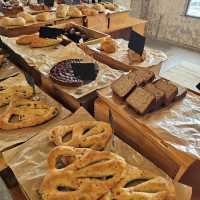 Crisp Layers & Quiet Design – My Visit to OUDE, Seoul