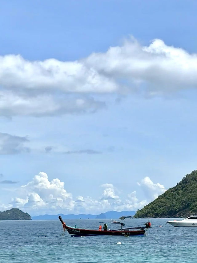 Banana Beach หาดกล้วยในภูเก็ต 🐚