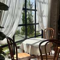 Truth Coffee&Poshtel 