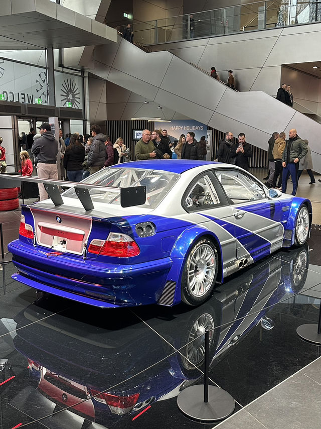 BMW Welt: Where Gravity Takes A Coffee Break