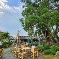 Khlong Hae Floating Market