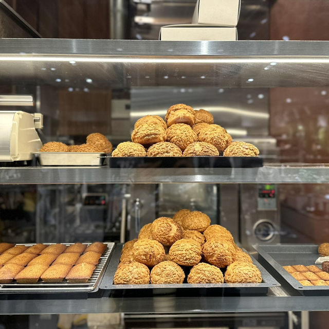【東京/虎ノ門🇯🇵】あのブランドロゴみたいなアイス🍦dolce tacubo caffe 【東京/虎ノ門🇯🇵】あのブランドロゴみたいなアイス🍦dolce tacubo caffe