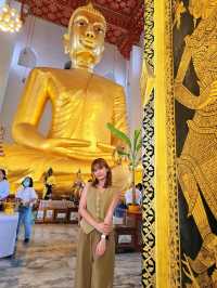 วัดไชโยวรวิหาร วัดเก่าแก่ที่มี หลวงพ่อโตองค์ใหญ🙏