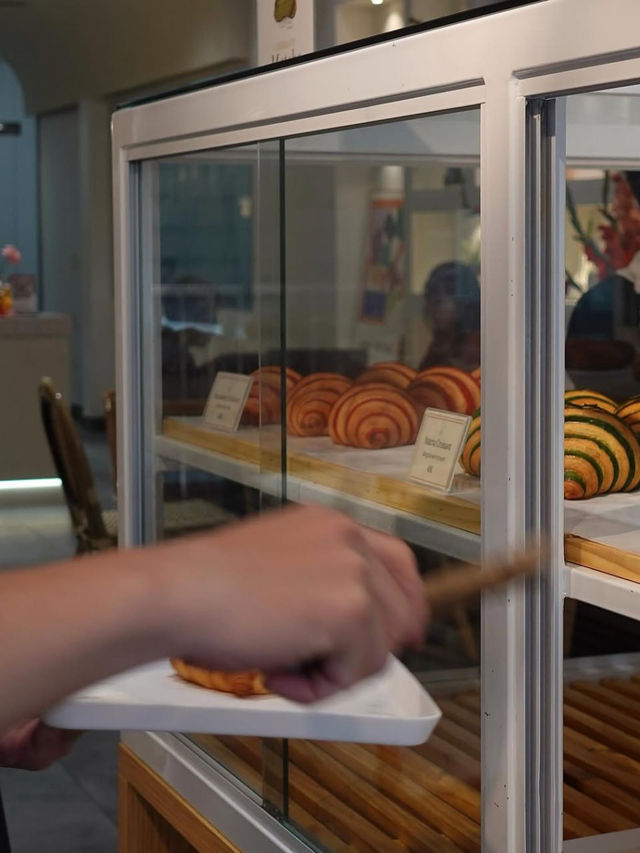 Muse Coffee & Pastry