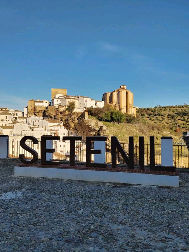 Rock Houses and Hidden Corners in Setenil de las Bodegas