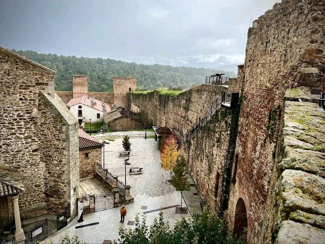 Medieval Walls and River Walks in Buitrago del Lozoya
