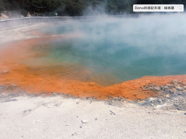 📍紐西蘭北島。Wai-O-Tapu Thermal Wonderland｜大地深處的呼吸