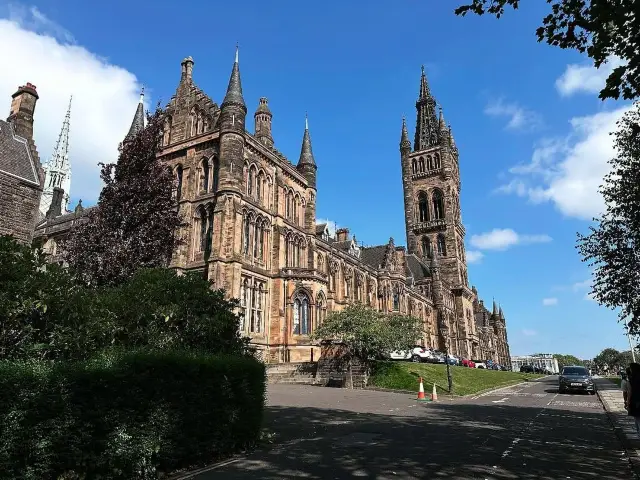 A Day of Urban Energy in Glasgow 