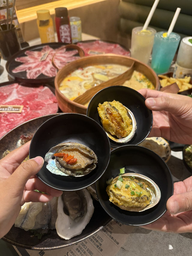 立左秋天氣仲係30幾度咁鬼熱，不如跟我一齊去打邊爐燒吓啲熱氣啦！