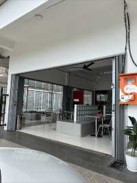 Stainn Cafe, Stylish Comfort with a Local Twist in Batam