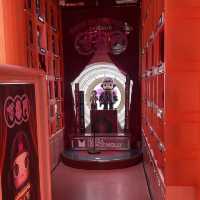 พาเดิน POP MART สาขาที่ใหญ่ที่สุดในโลก