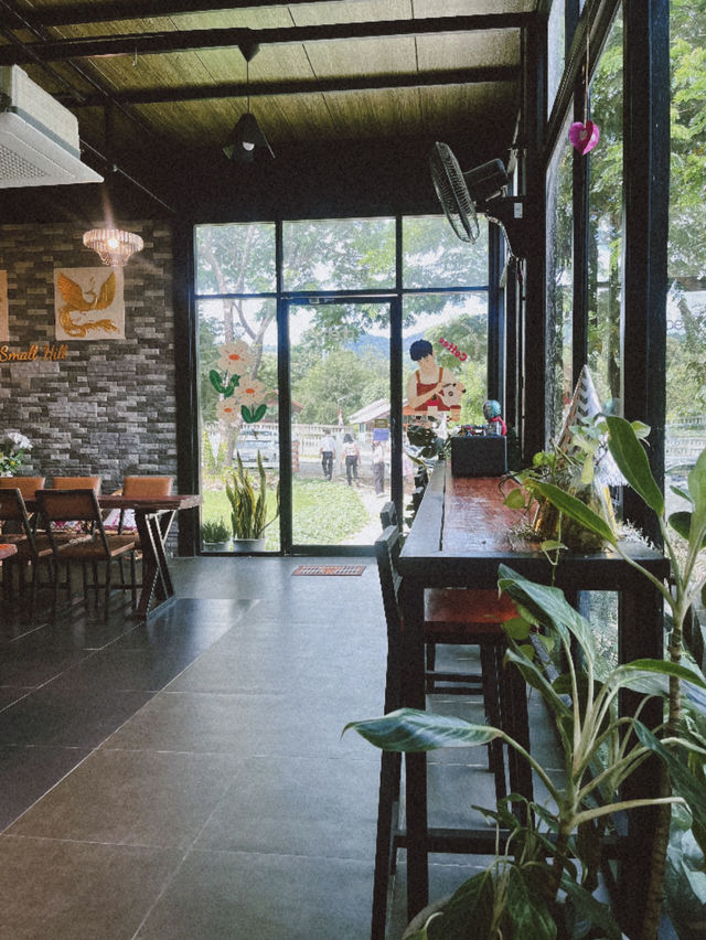 Cafe & Restaurant 