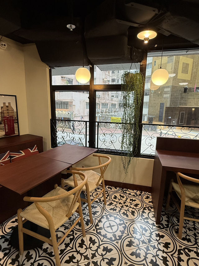 尖沙咀性價比人氣爆燈Cafe之選  
