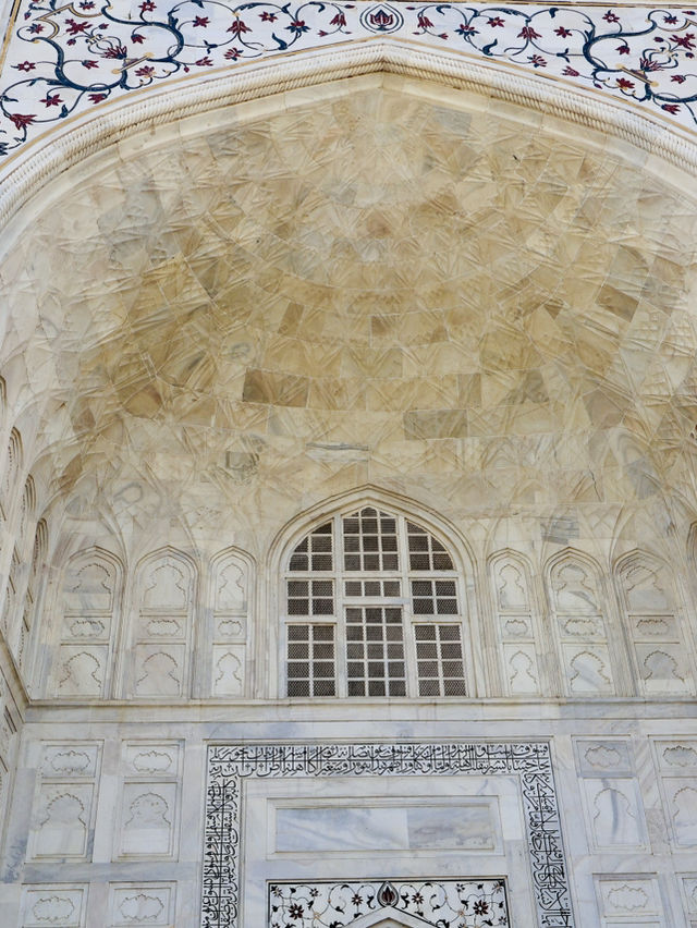 India’s Majestic Taj Mahal ✨🇮🇳 India’s Majestic Taj Mahal ✨🇮🇳