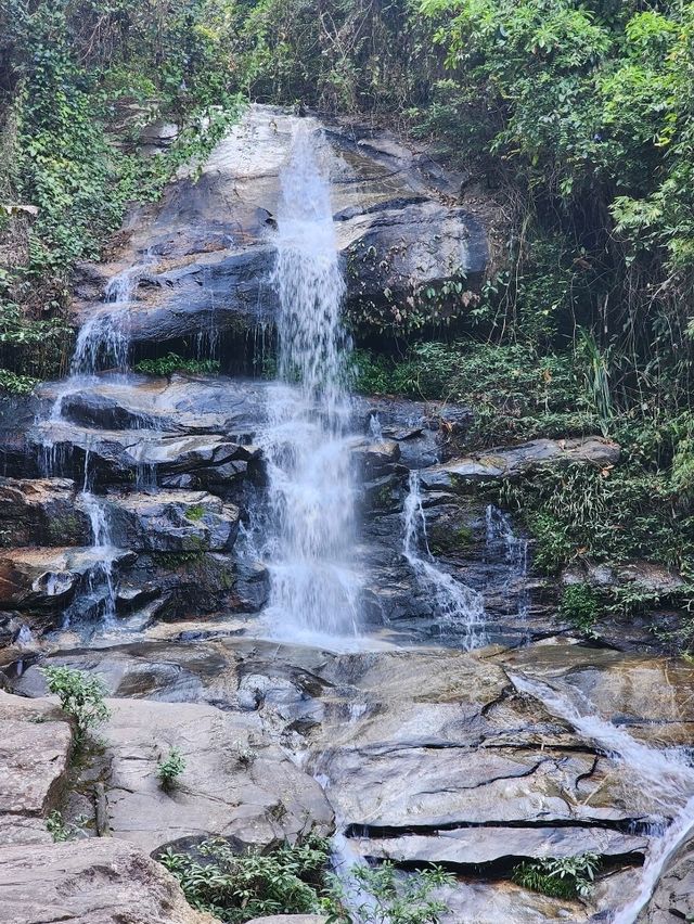 Chasing Waterfalls in Chiang Mai 🏞️✨
