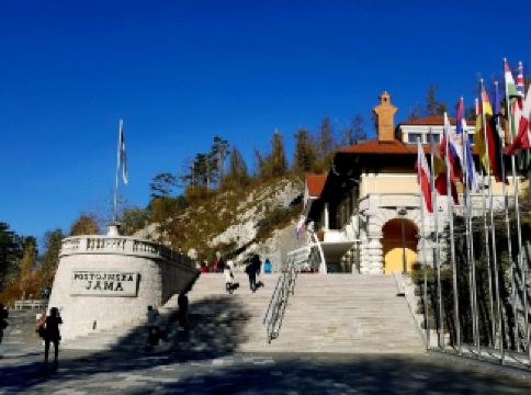 鍾乳石洞深度探索の旅