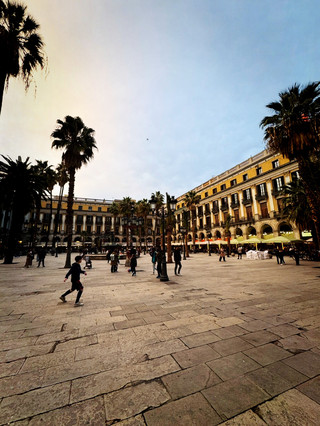 🏰 Gothic Alleys & Modernist Masterpieces: The Ultimate Barcelona City Walk Guide 🇪🇸