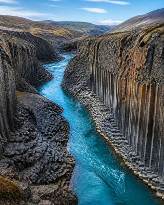 🇮🇸 The basalt canyon with impossible blue water - Stuðlagil Canyon