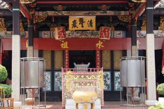 🇲🇾【Penang, Malaysia】Unveiling a Century-Old Mystery! The Ancient and Magical Temple Where Venomous Snakes Freely Dwell 🐍⛩️