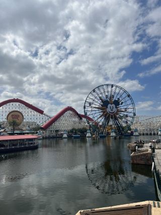 I love Disney California adventure so much 