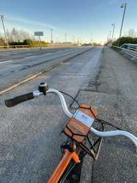 【丹麥首都哥本哈根：踩着單車逛整個城市！】