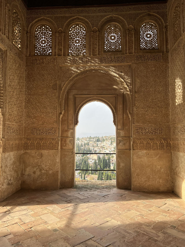 Alhambra: A Palace Straight Out of a Fairytale