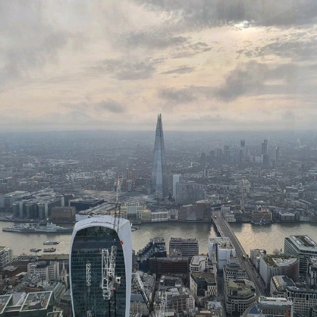London from Above: Horizon 22 & City Highlights