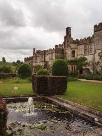 🏰 Haddon Hall – A Timeless Medieval Treasure in the Peak District