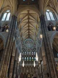 🏛 Westminster Abbey – The Coronation Cathedral of Kings and Culture